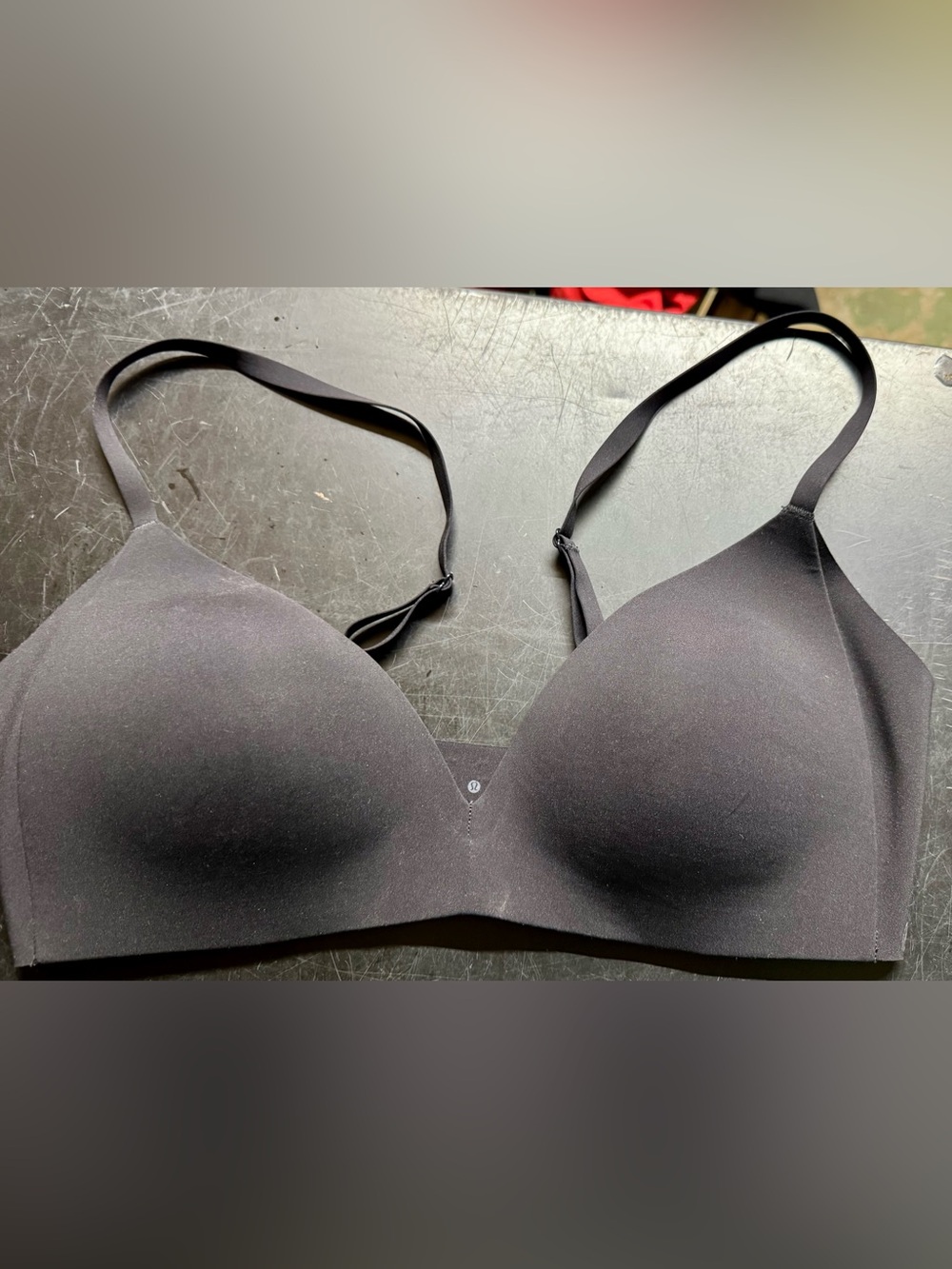 lululemon athletica Black Seamless Light-Support Bra C34